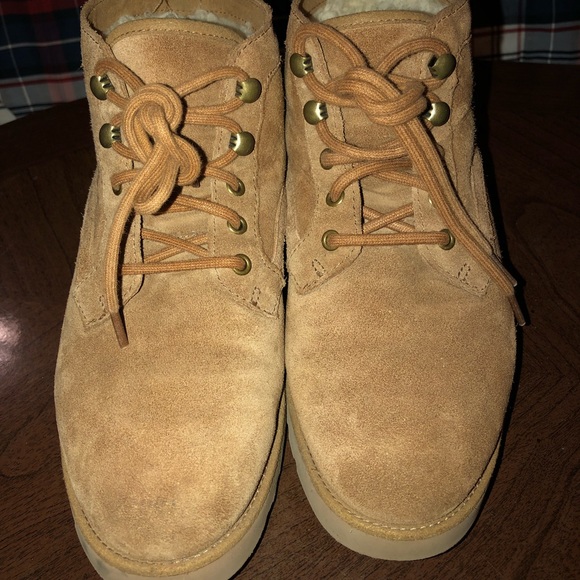 Chestnut lace up uggs - Picture 1 of 5